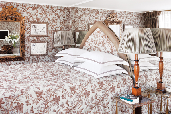 UNIWORLD Boutique River Cruises S.S. Antoinette Suite 1.jpg